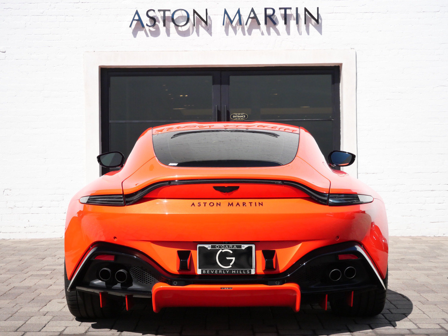 Used 2022 Aston Martin V8 Vantage Coupe RWD image 13