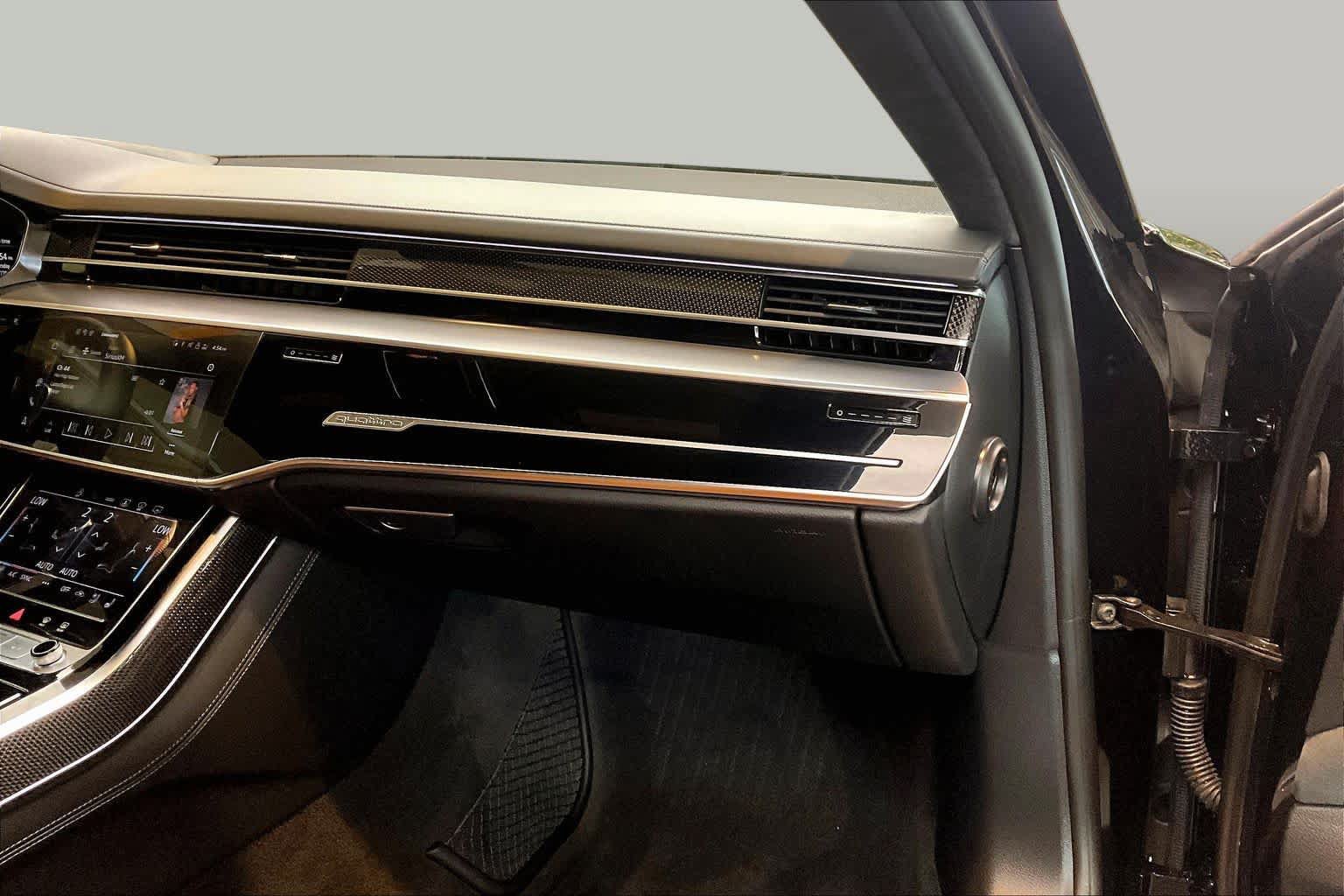 Certified 2025 Audi S8 AWD/4WD image 18