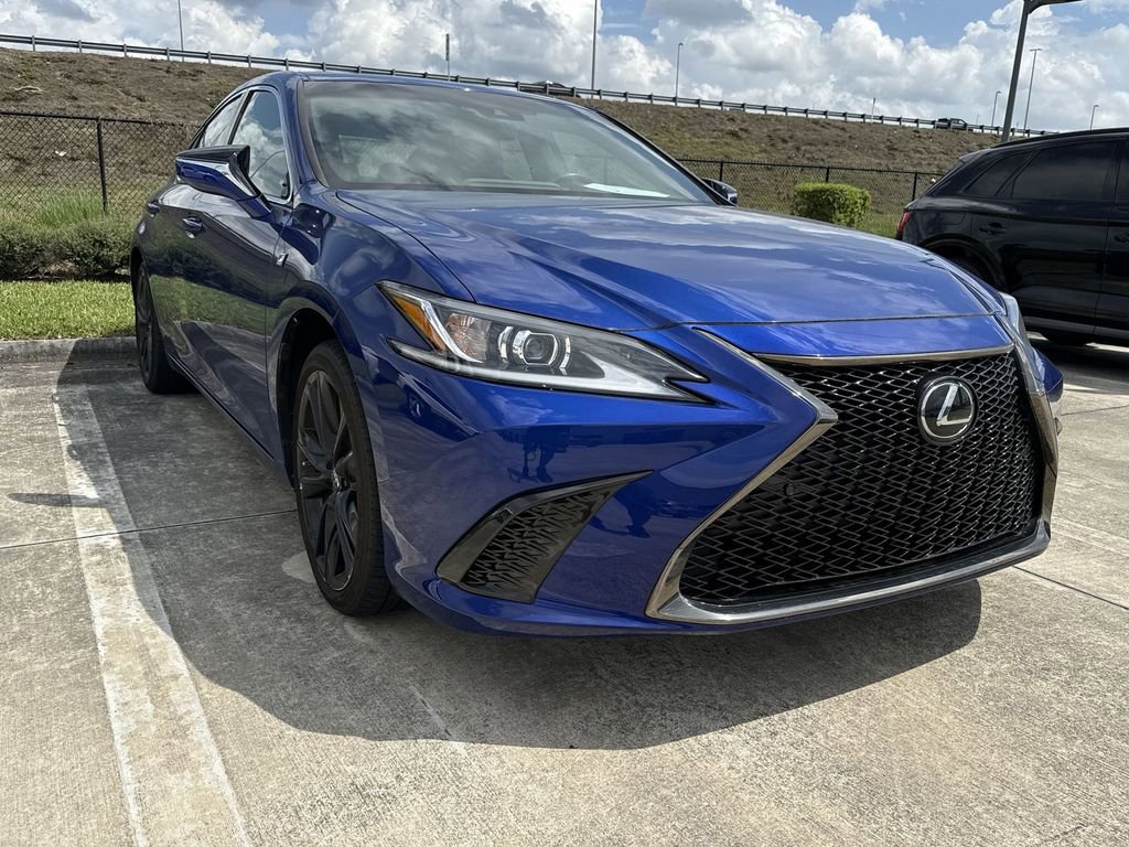 Used 2023 Lexus ES 350 F Sport w/ Accessory Package (Z2) image 4