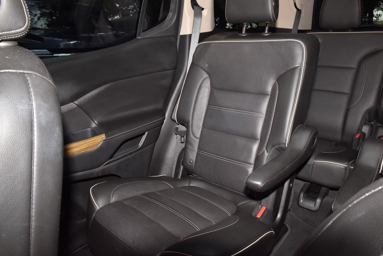 Used 2018 GMC Acadia Denali w/ Technology Package FWD image 20
