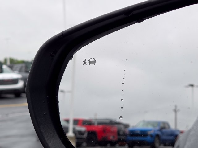 New 2026 Chevrolet Trax RS w/ Sunroof Package FWD image 9