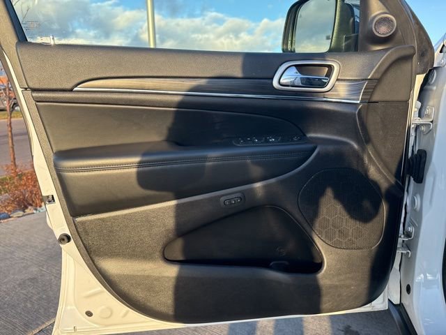 Used 2022 Jeep Grand Cherokee Limited image 12