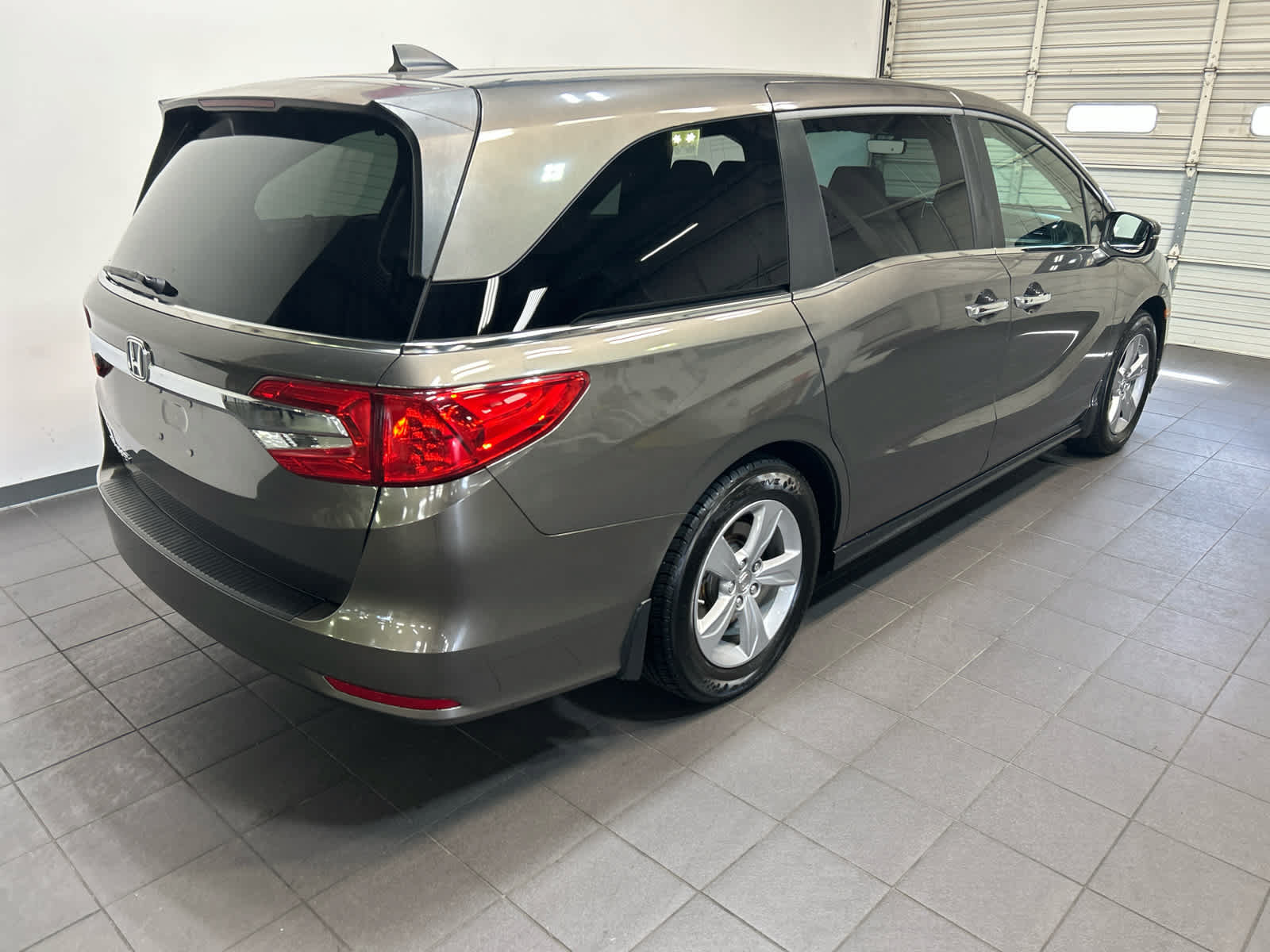Used 2019 Honda Odyssey EX-L image 3