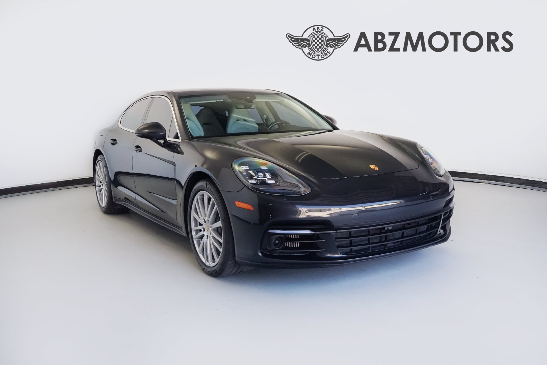Used 2017 Porsche Panamera 4S AWD/4WD image 1
