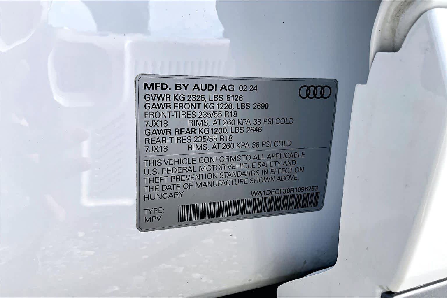 Used 2024 Audi Q3 2.0T Premium AWD/4WD image 34