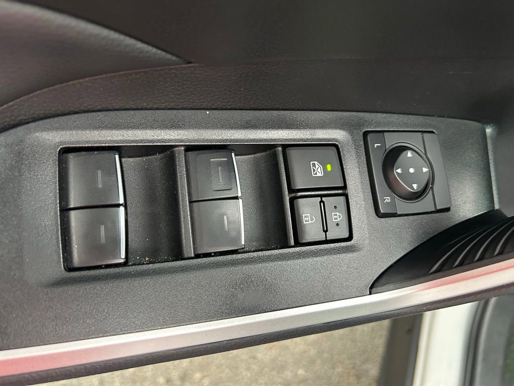 Used 2024 Toyota RAV4 AWD Hybrid image 17