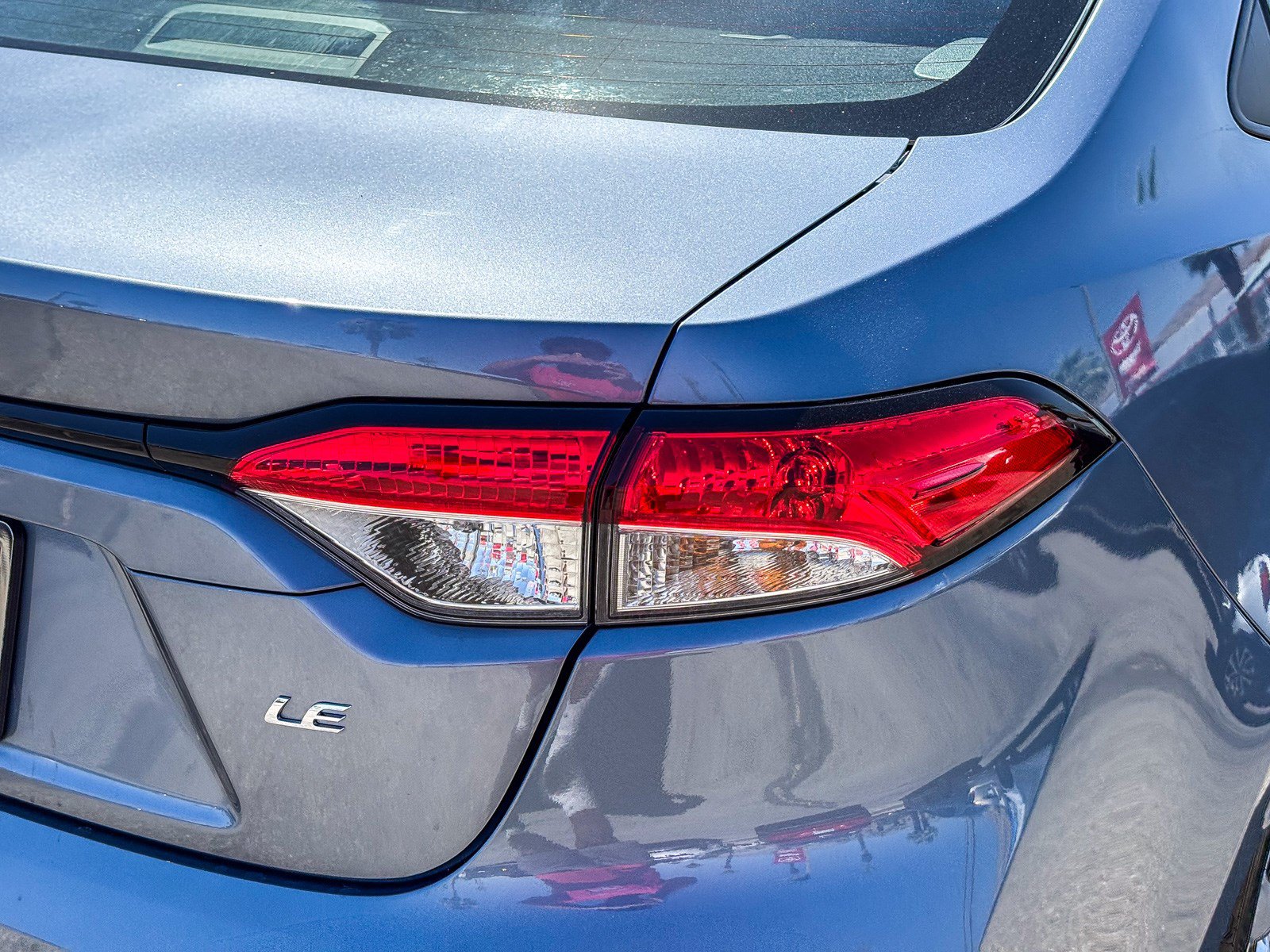 Certified 2025 Toyota Corolla LE FWD image 8