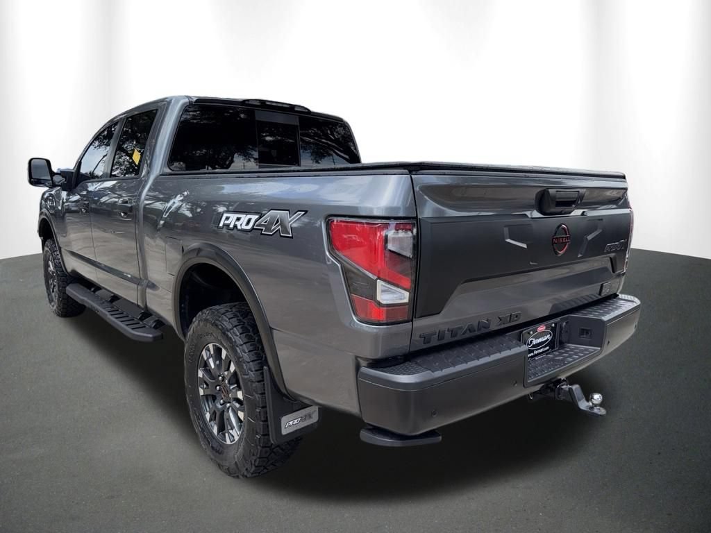 Used 2024 Nissan Titan PRO-4X AWD/4WD image 12