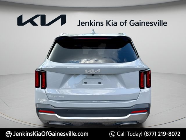 Used 2024 Kia Sorento S FWD image 4