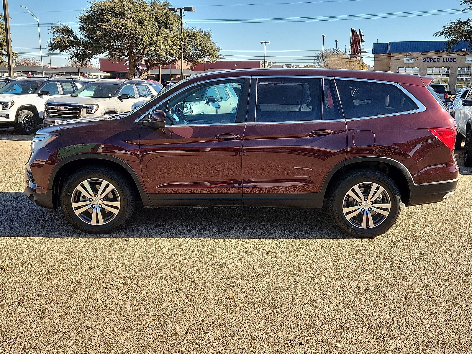 Used 2017 Honda Pilot EX-L image 2