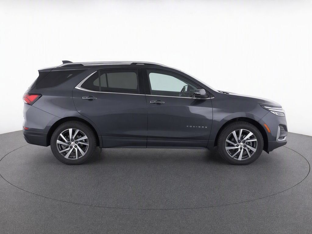 Used 2022 Chevrolet Equinox Premier w/ LPO, Floor Liner Package AWD/4WD image 10