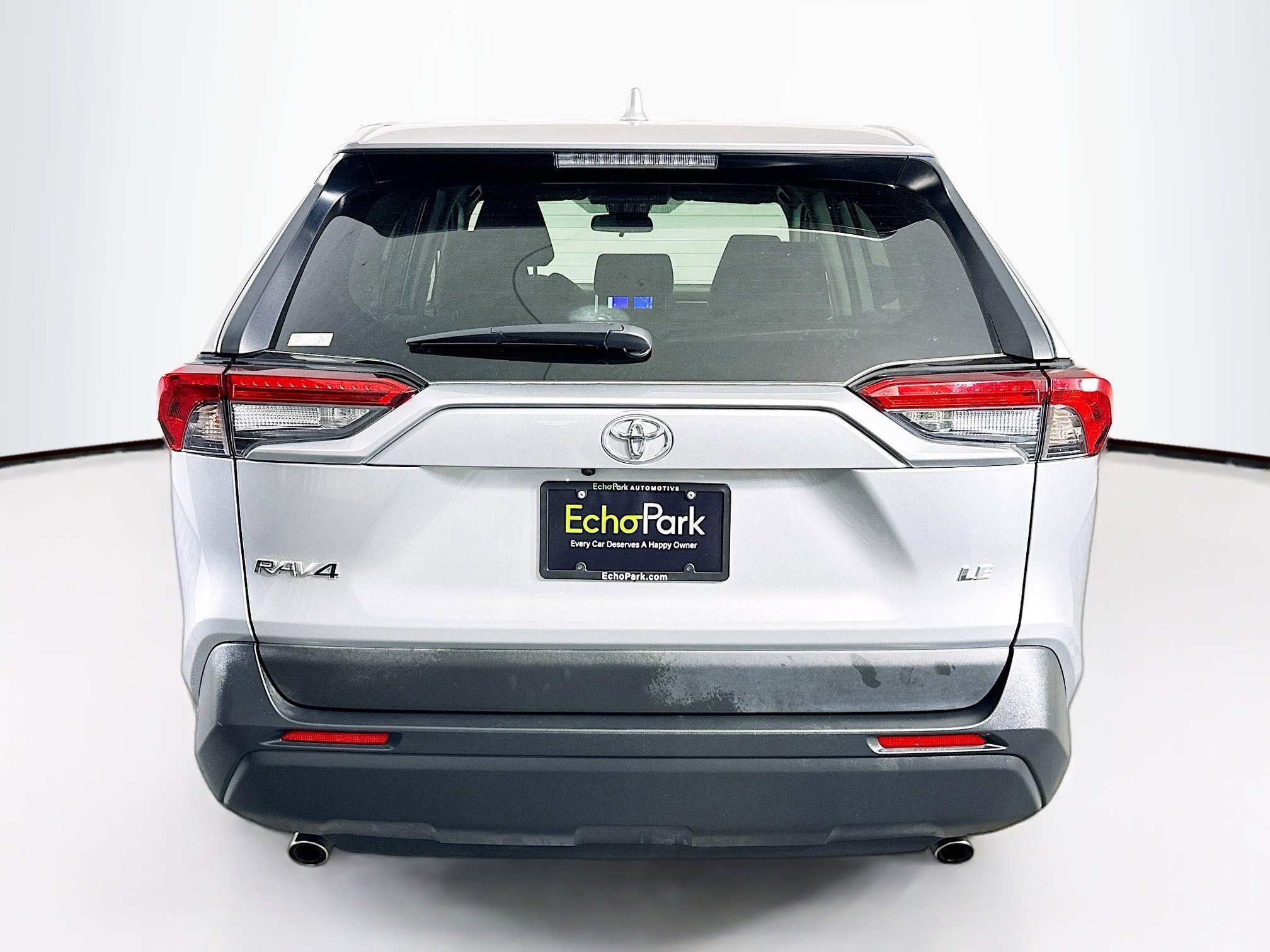 Used 2025 Toyota RAV4 LE image 7