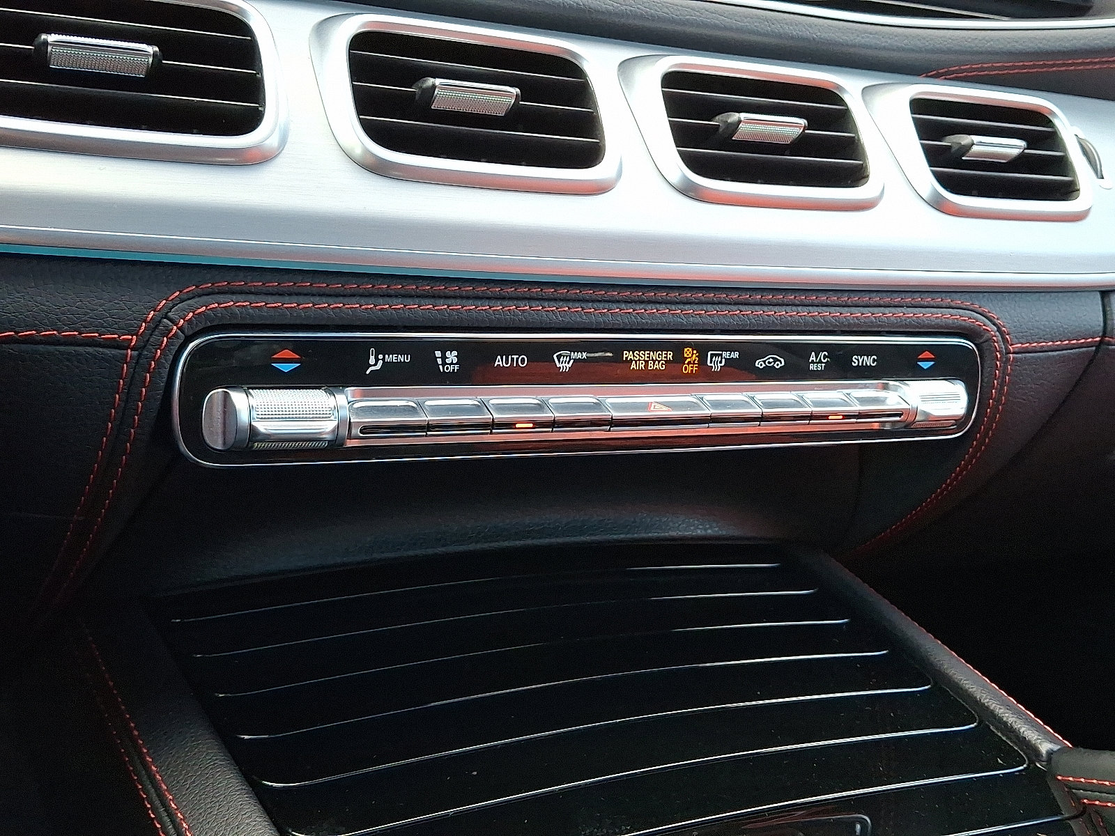 Used 2023 Mercedes-Benz GLE 53 AMG 4MATIC image 13