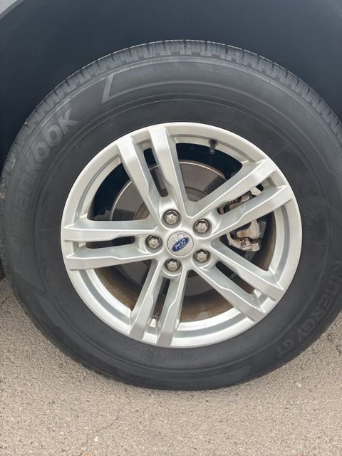 Used 2023 Ford Explorer XLT RWD image 9