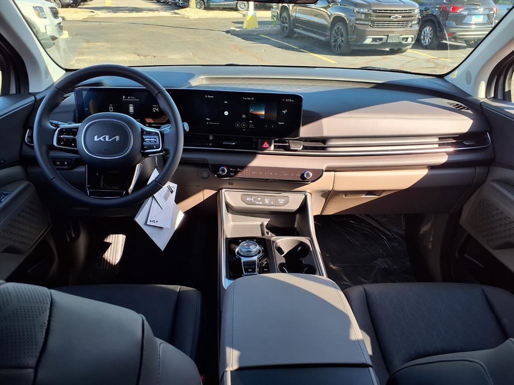 New 2026 Kia Carnival EX image 5