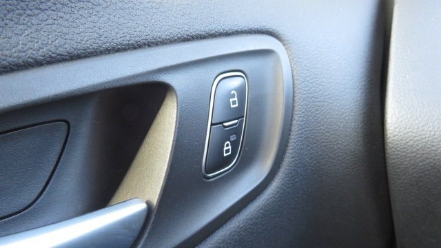 Certified 2017 Ford Escape SE image 26