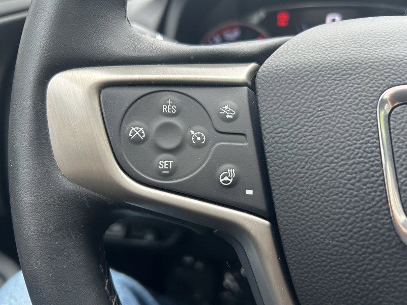 Used 2024 GMC Terrain Denali w/ Denali Premium Package AWD/4WD image 26