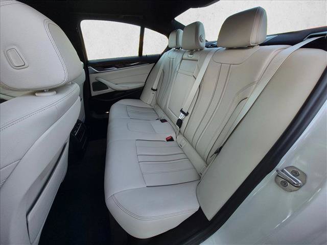 Used 2018 BMW 540i RWD image 19