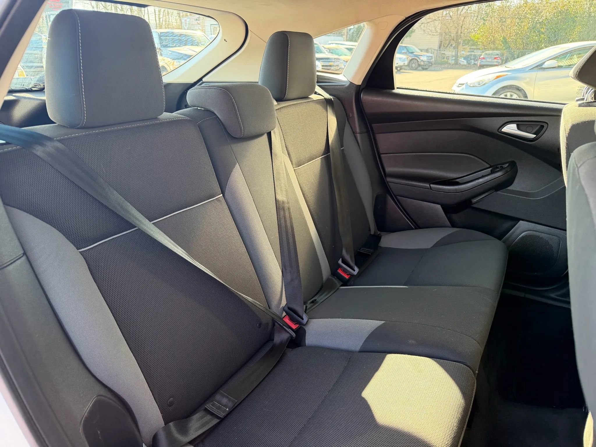 Used 2013 Ford Focus SE image 22