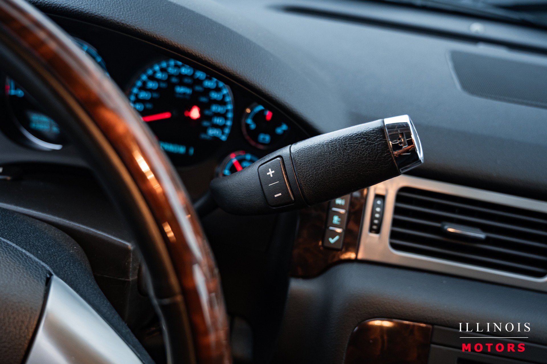 Used 2013 GMC Sierra 3500 Denali image 23