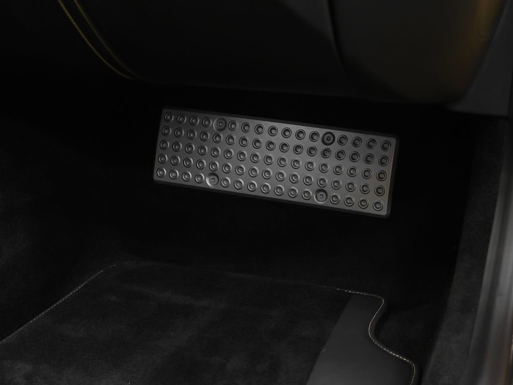 Certified 2021 Ferrari 812 GTS image 33