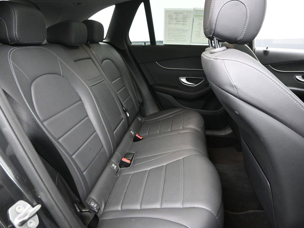 Used 2021 Mercedes-Benz GLC 300 4MATIC image 8