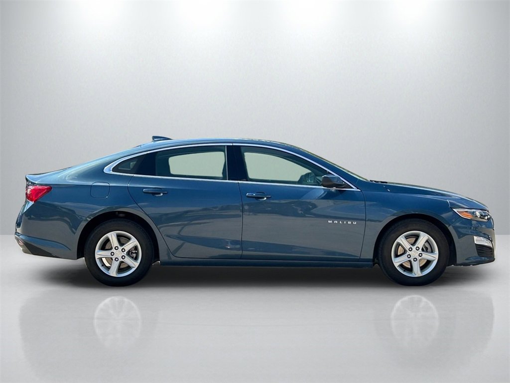 Used 2024 Chevrolet Malibu LT image 4