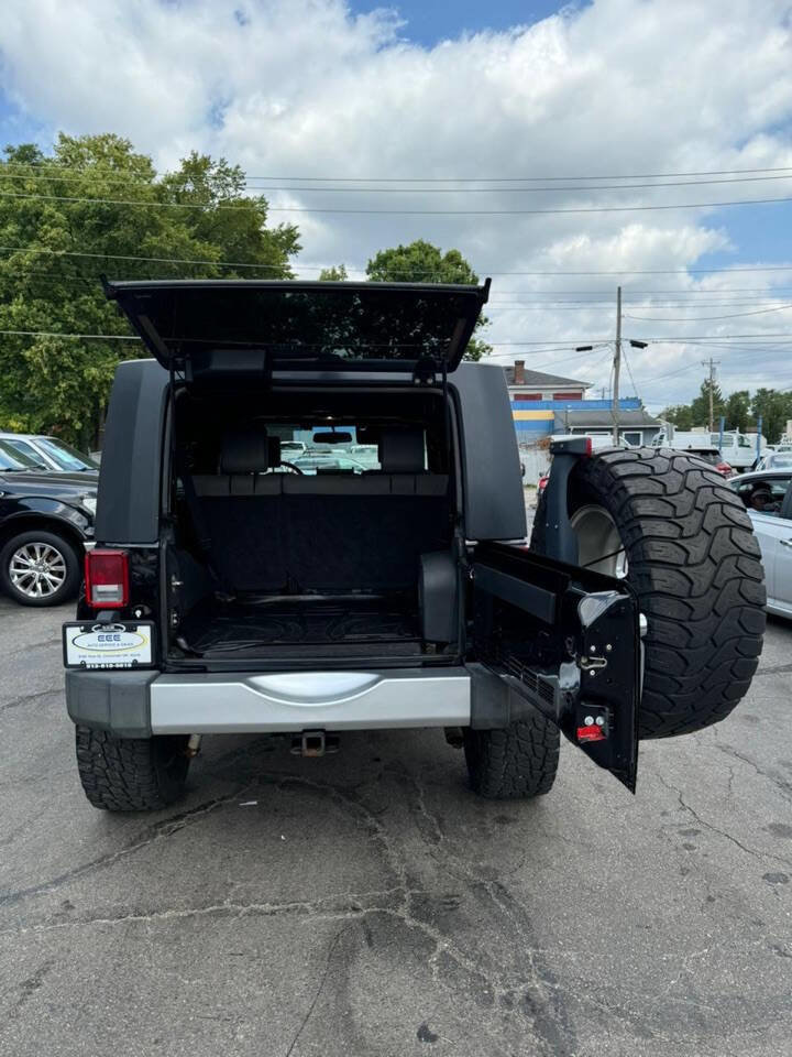 Used 2008 Jeep Wrangler Unlimited Sahara w/ Trailer Tow Group image 14