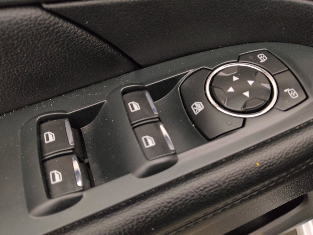 Used 2019 Ford Explorer XLT FWD image 27