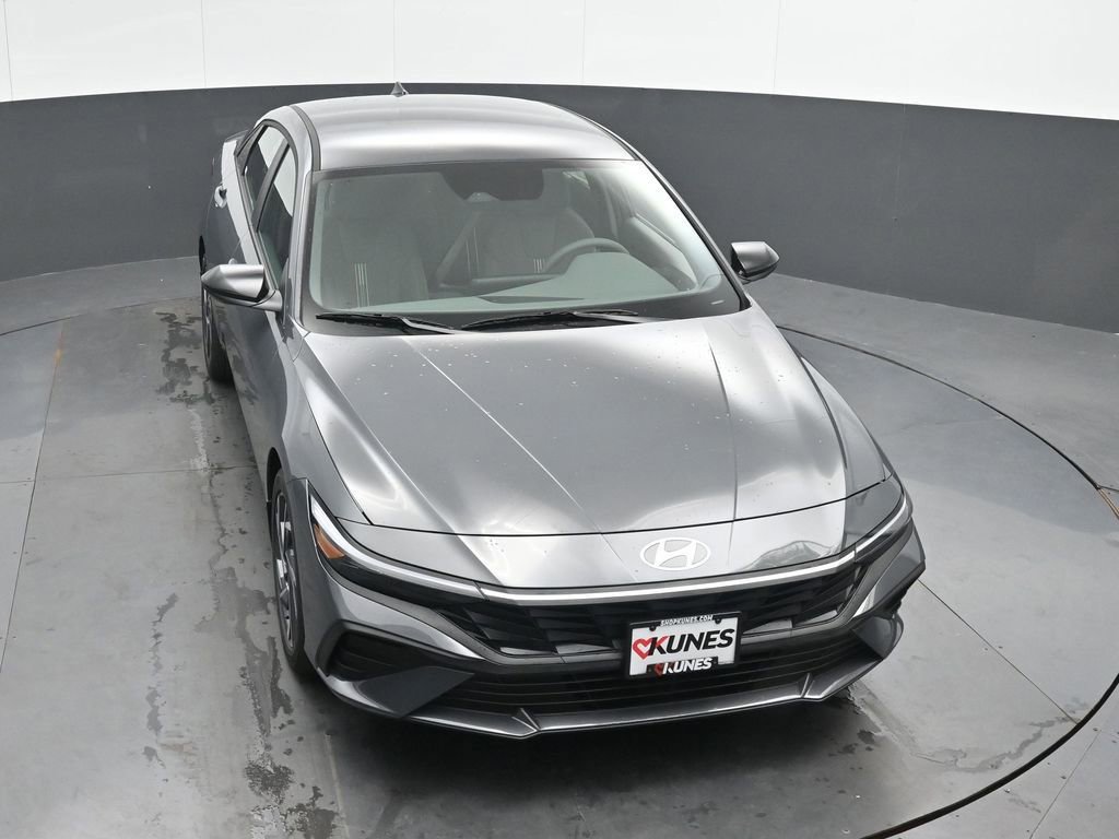 New 2025 Hyundai Elantra Sport image 40