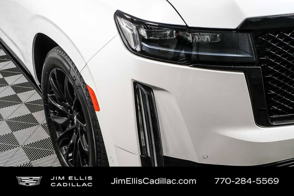 Used 2024 Cadillac Escalade Sport w/ LPO, ONYX Package image 41