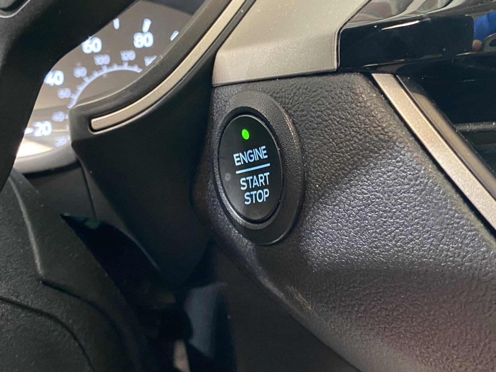Used 2022 Ford Escape SE w/ Cold Weather Package image 23
