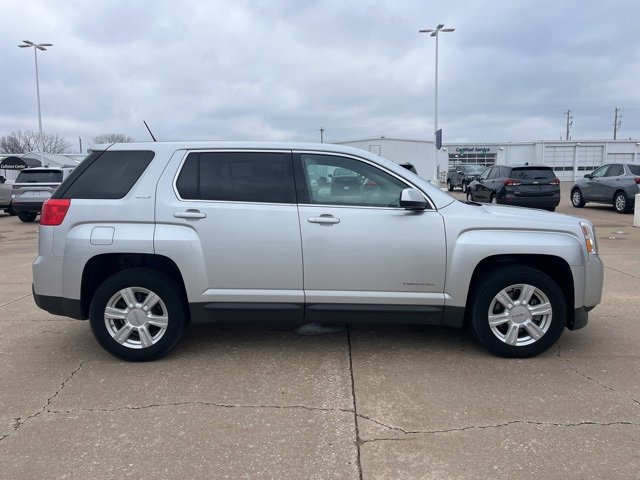 Used 2014 GMC Terrain SLE image 2
