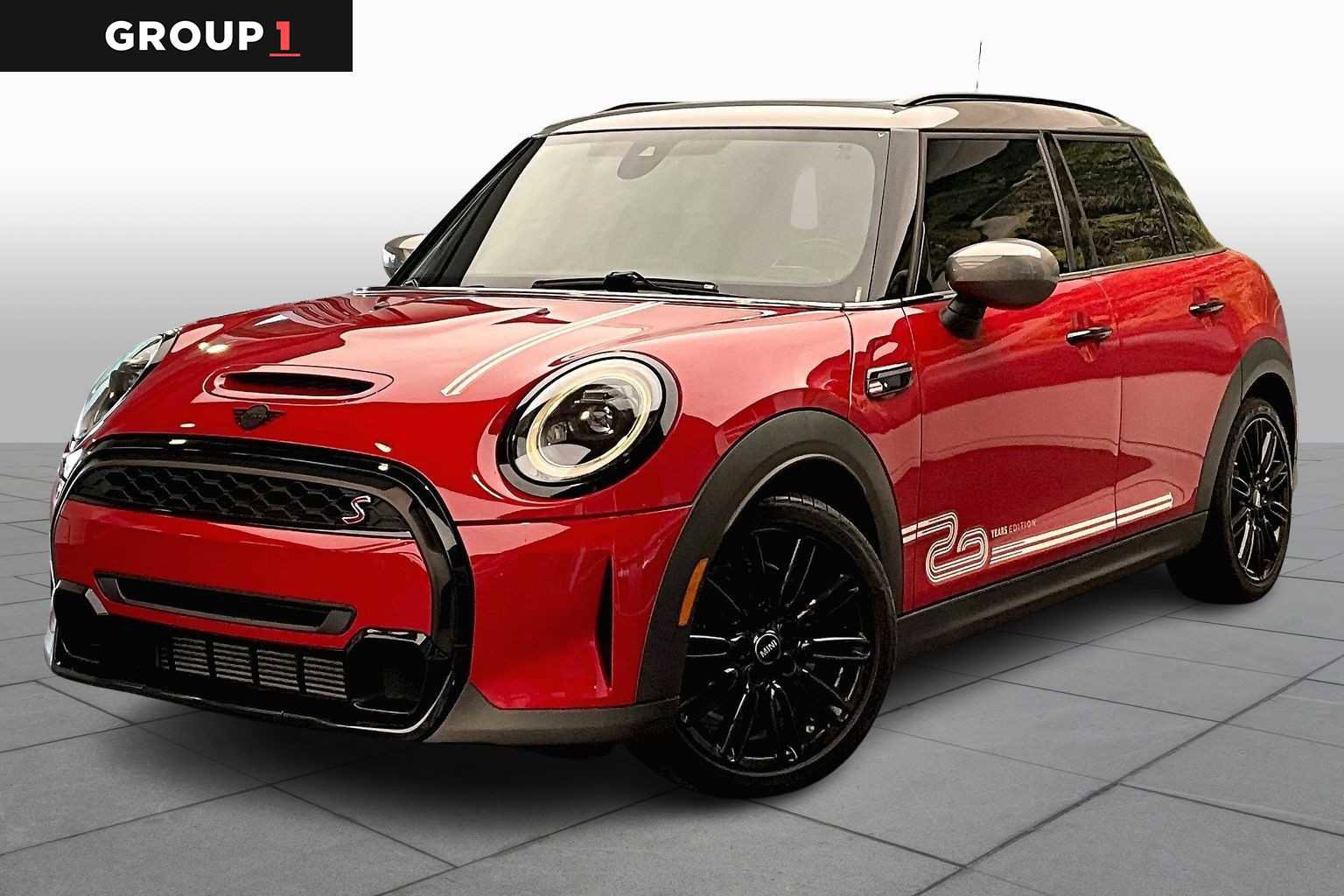 Used 2023 MINI Cooper S image 1
