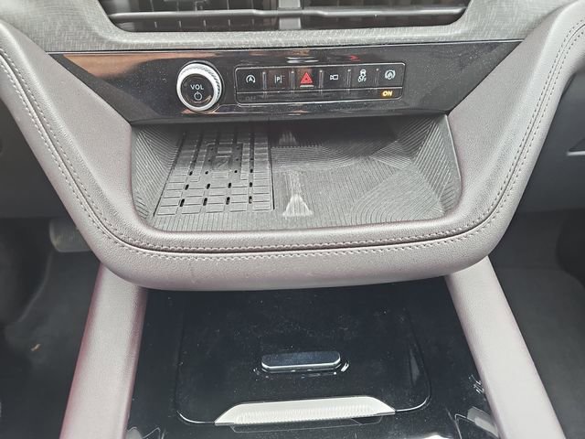 Used 2025 Ford Explorer Platinum w/ LUX Leather Package image 30