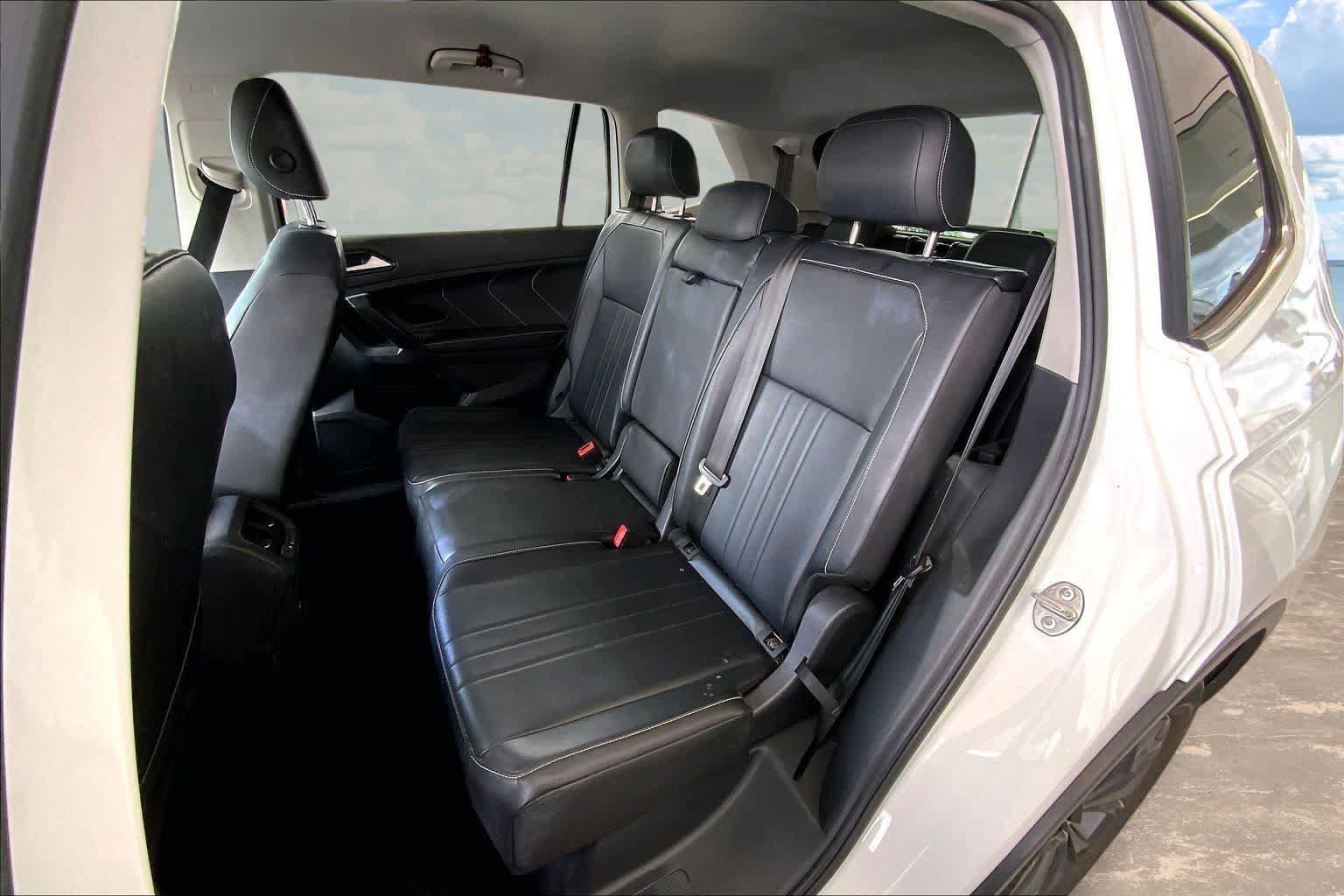 Used 2024 Volkswagen Tiguan SE FWD image 29