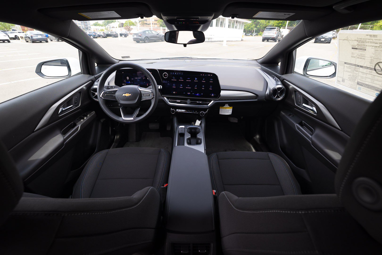 New 2026 Chevrolet Equinox EV LT FWD image 45