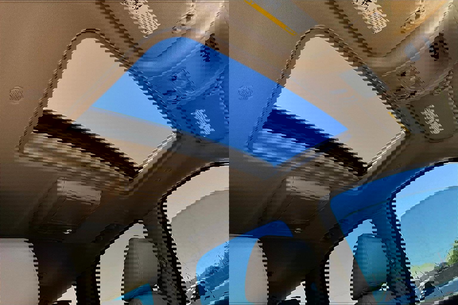 Used 2013 GMC Yukon Denali AWD/4WD image 15