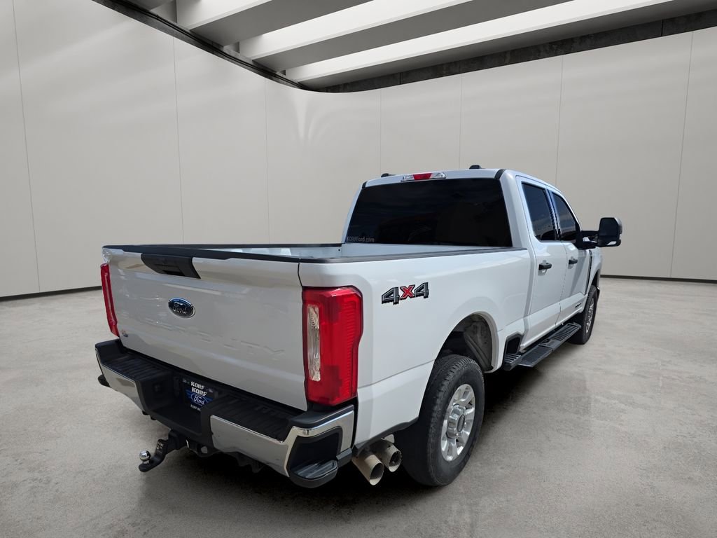 Used 2024 Ford F250 XLT AWD/4WD image 6
