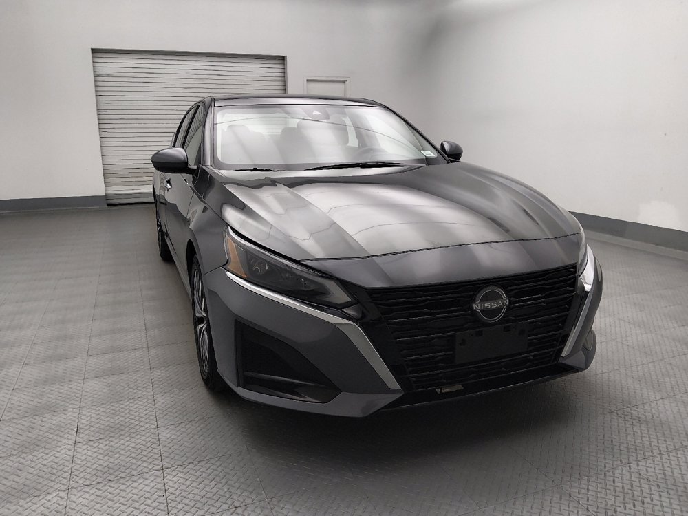 Used 2023 Nissan Altima 2.5 SV image 14