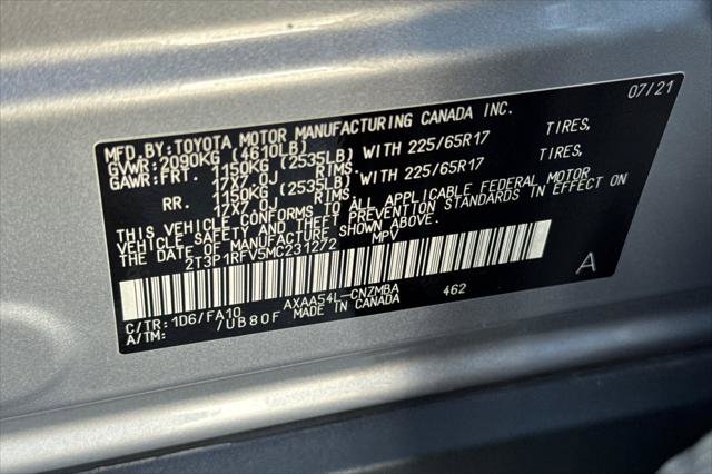 Certified 2021 Toyota RAV4 XLE w/ XLE Grade Weather Package AWD/4WD image 32