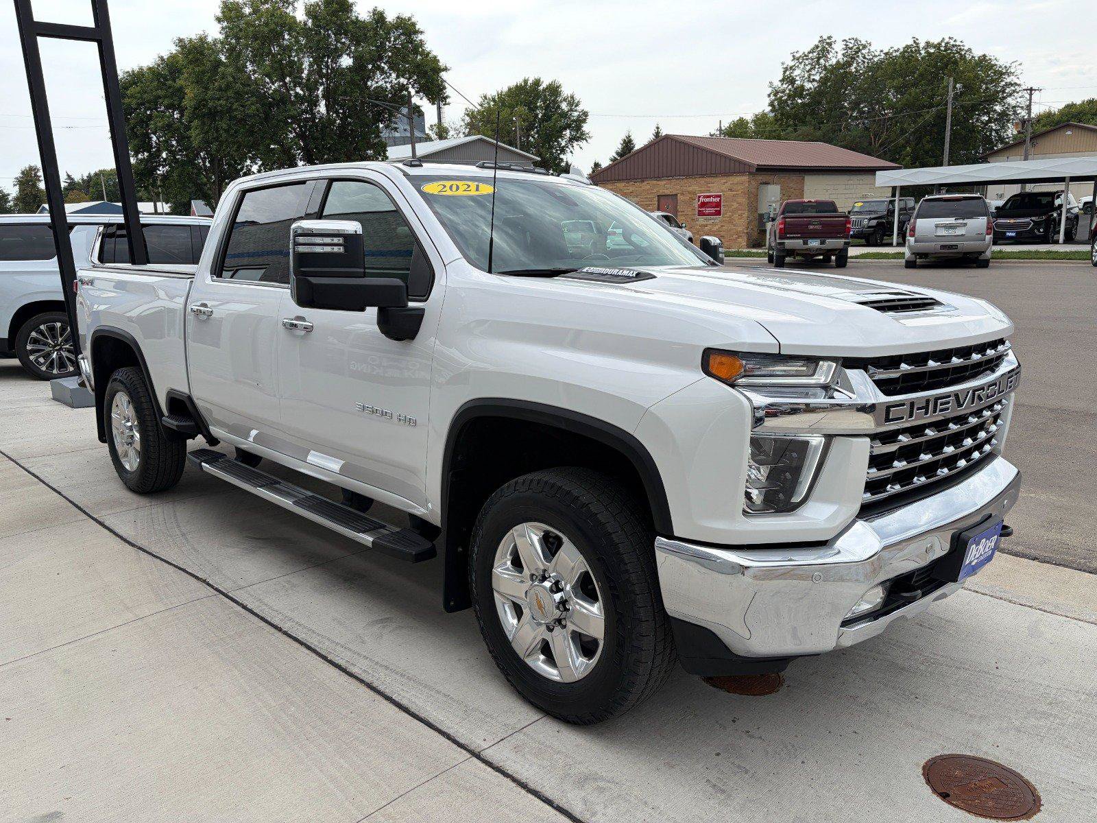 Used 2021 Chevrolet Silverado 3500 LTZ w/ LTZ Premium Package AWD/4WD image 6