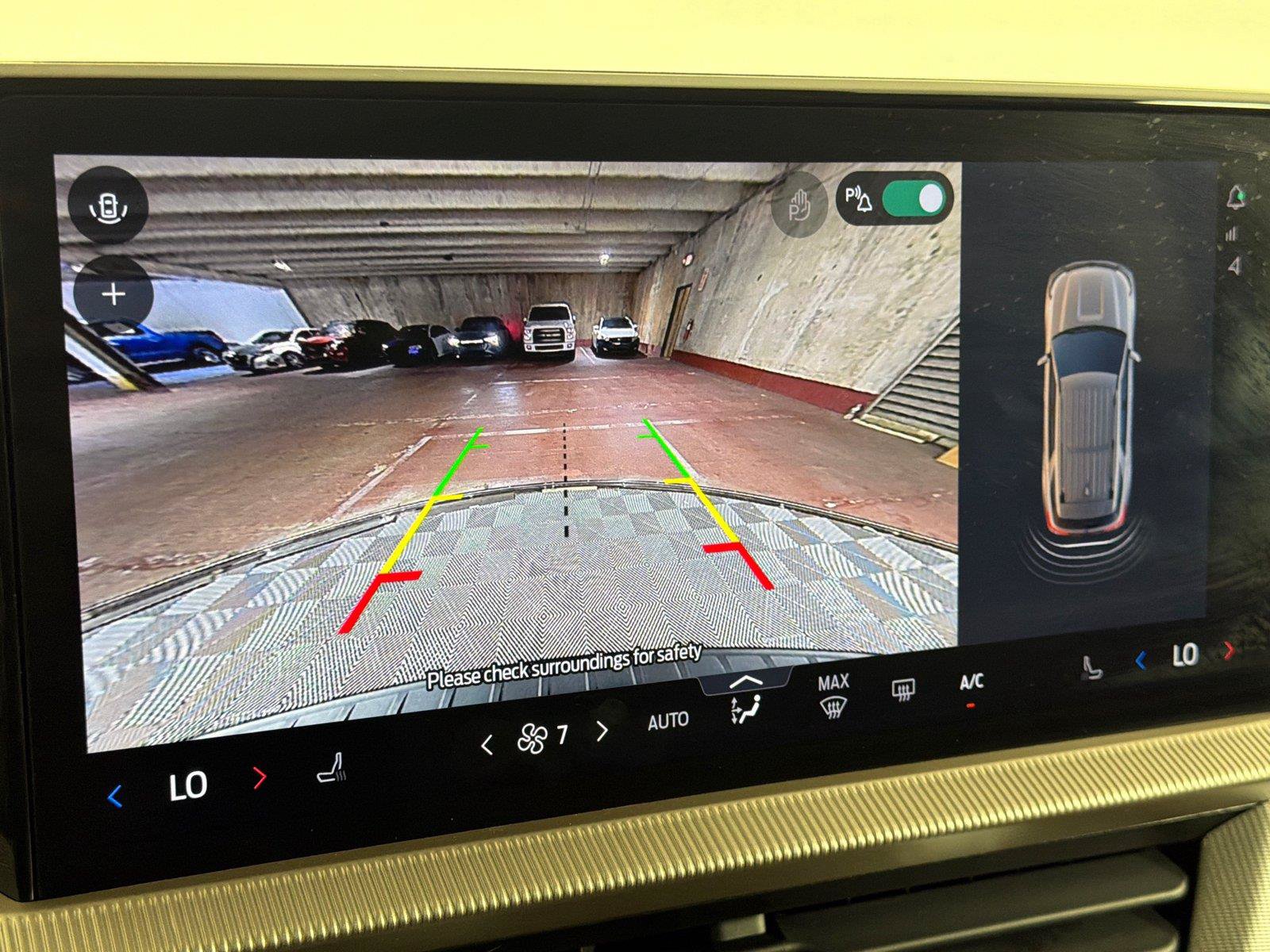Used 2026 Ford Explorer Active RWD image 24