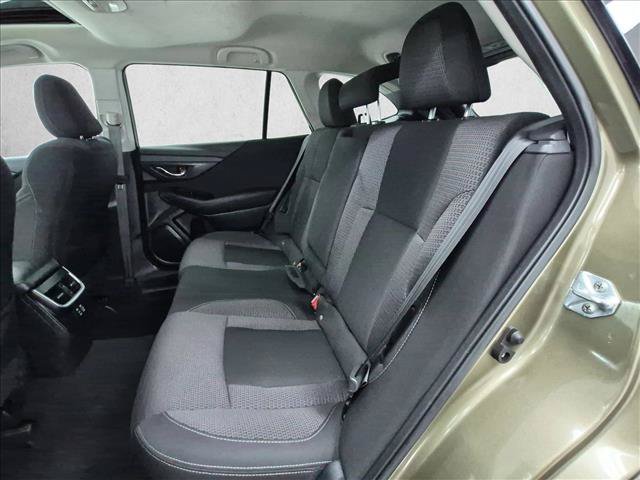 Used 2024 Subaru Outback Premium AWD/4WD image 22