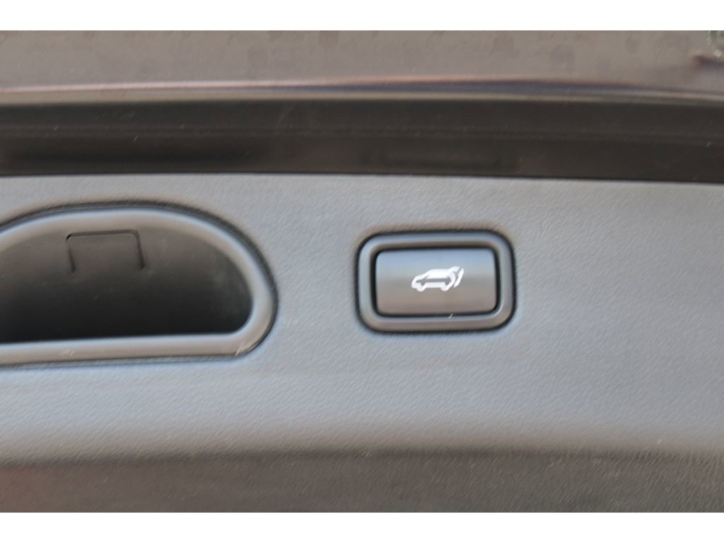 Used 2021 Hyundai Tucson Ultimate w/ Cargo Package image 8