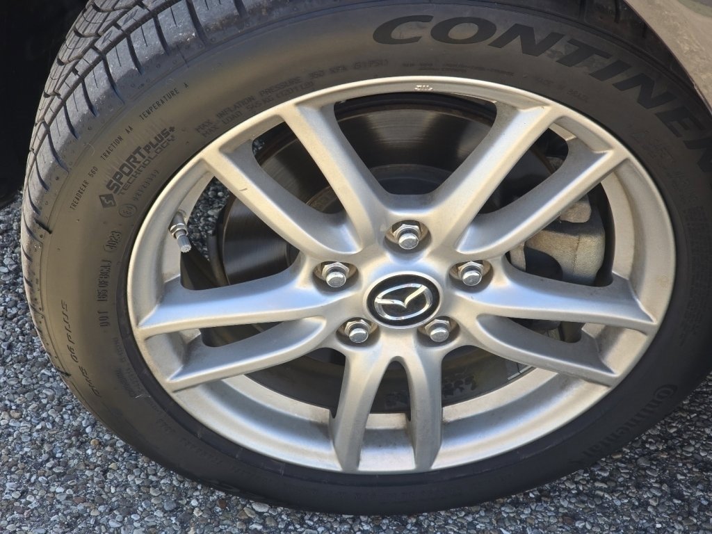 Used 2015 MAZDA MX-5 Miata Sport image 34