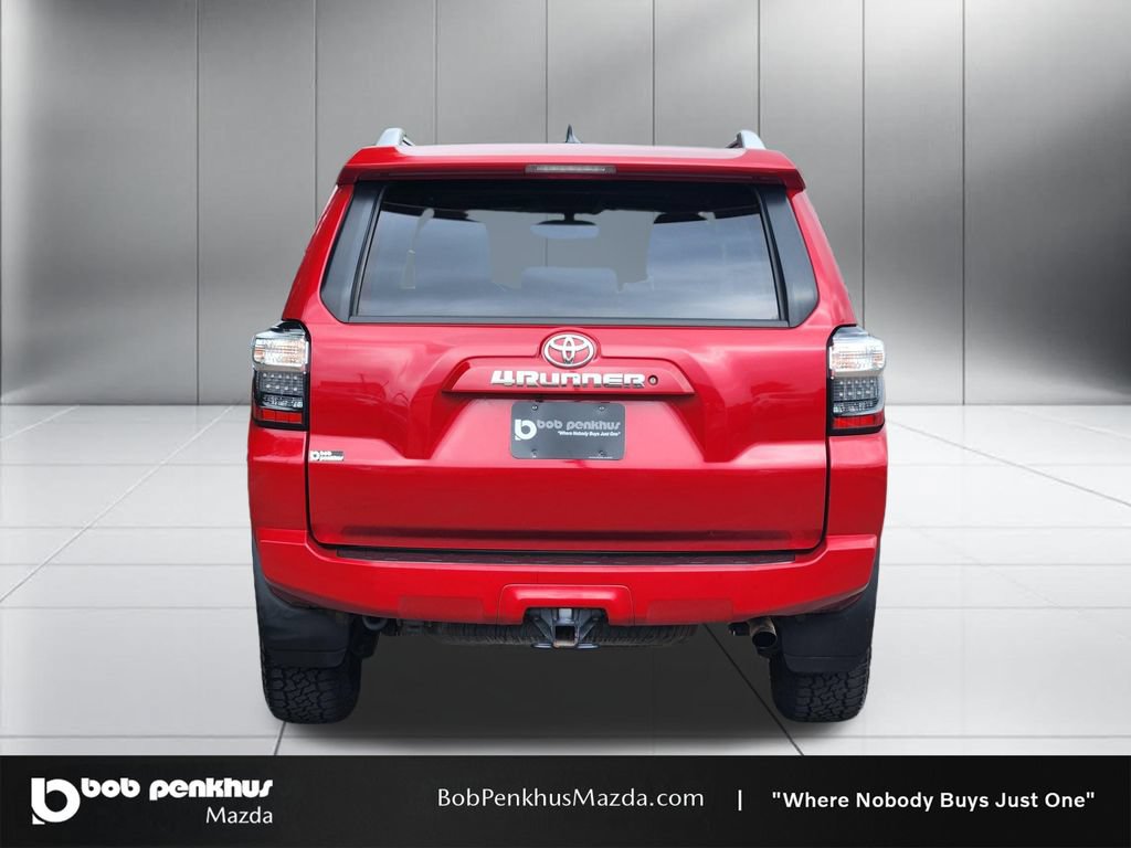 Used 2018 Toyota 4Runner SR5 Premium AWD/4WD image 26
