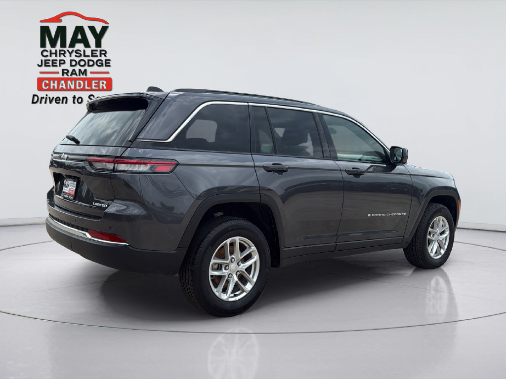 New 2026 Jeep Grand Cherokee Laredo X AWD/4WD image 7
