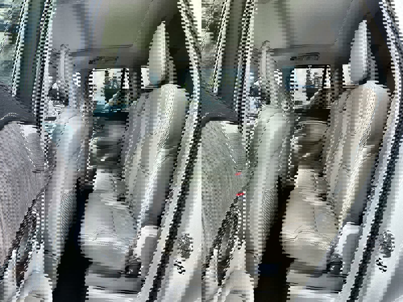 Used 2022 Volvo XC90 T8 Inscription image 13