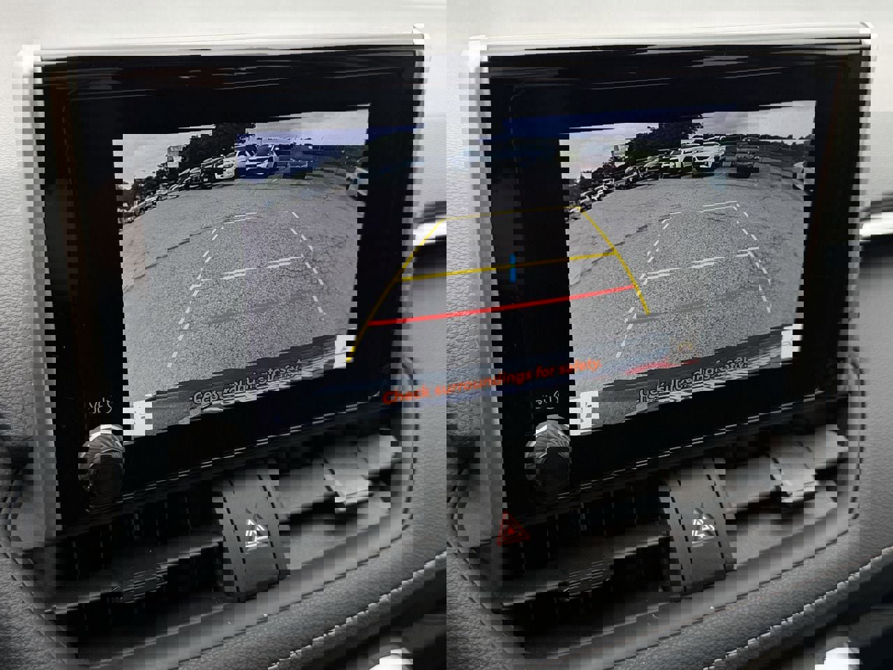 Used 2025 Toyota RAV4 XLE FWD image 19